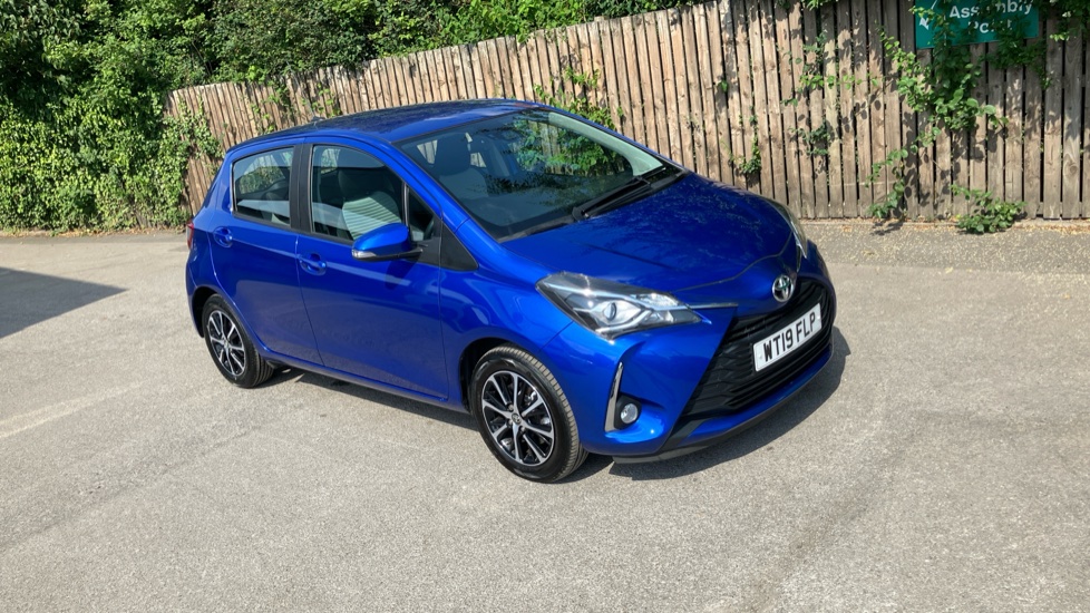 Toyota Yaris 1.5 VVT-i Icon Tech 5dr Petrol Hatchback - Image 29