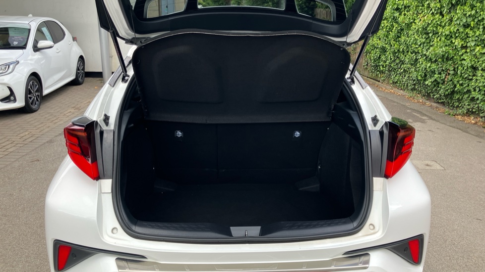 Toyota C-HR 1.8 Hybrid Excel 5dr CVT Hybrid Hatchback - Image 13