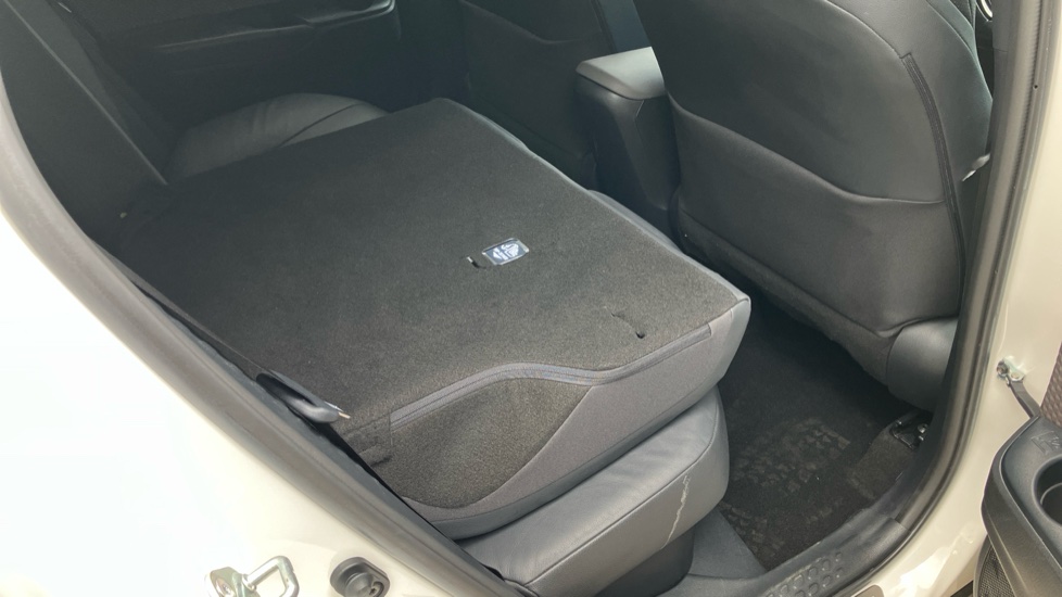 Toyota C-HR 1.8 Hybrid Excel 5dr CVT Hybrid Hatchback - Image 18