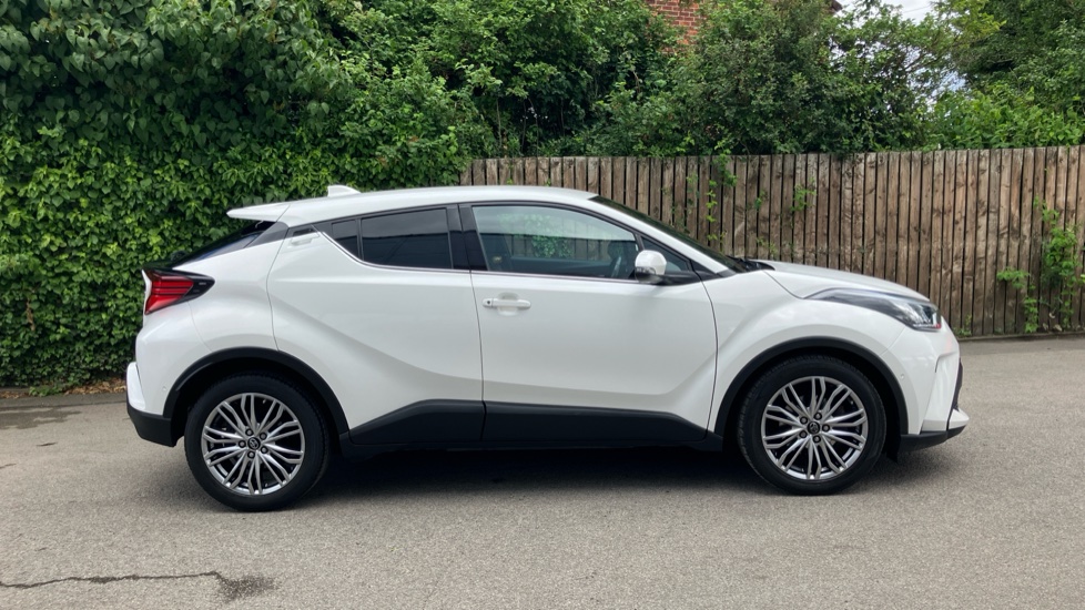 Toyota C-HR 1.8 Hybrid Excel 5dr CVT Hybrid Hatchback - Image 23
