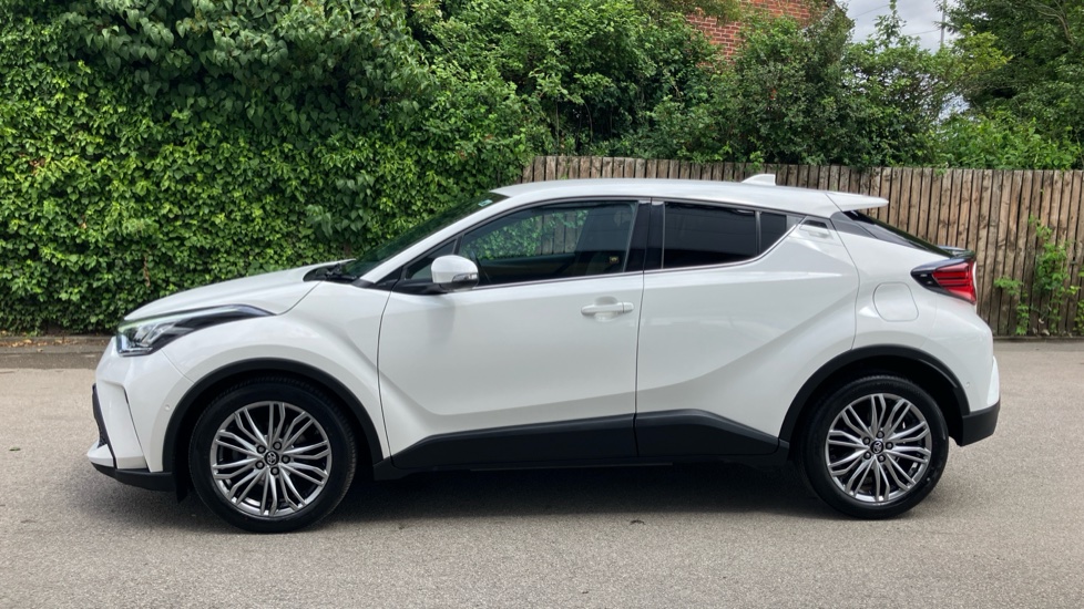 Toyota C-HR 1.8 Hybrid Excel 5dr CVT Hybrid Hatchback - Image 24