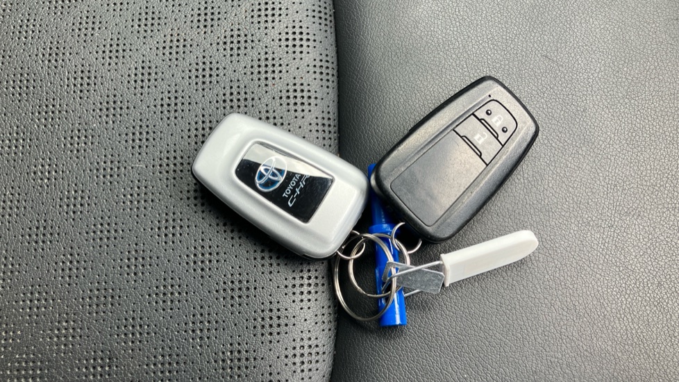 Toyota C-HR 1.8 Hybrid Excel 5dr CVT Hybrid Hatchback - Image 28