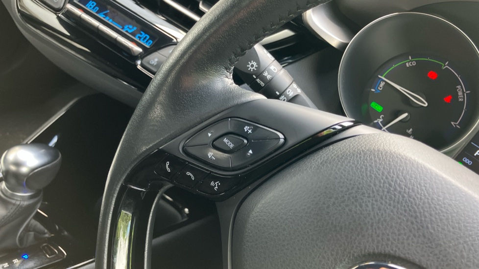 Toyota C-HR 1.8 Hybrid Excel 5dr CVT Hybrid Hatchback - Image 34