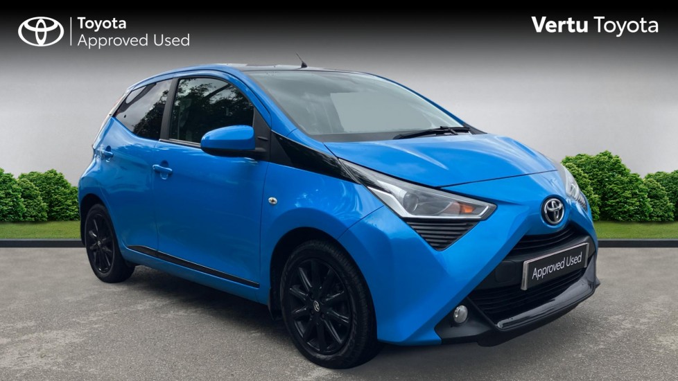 Toyota Aygo 1.0 VVT-i X-Press 5dr Petrol Hatchback - Image 1