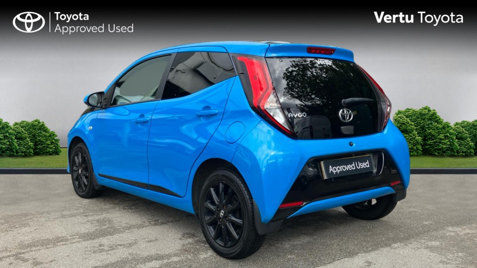 Toyota Aygo 1.0 VVT-i X-Press 5dr Petrol Hatchback - Image 4