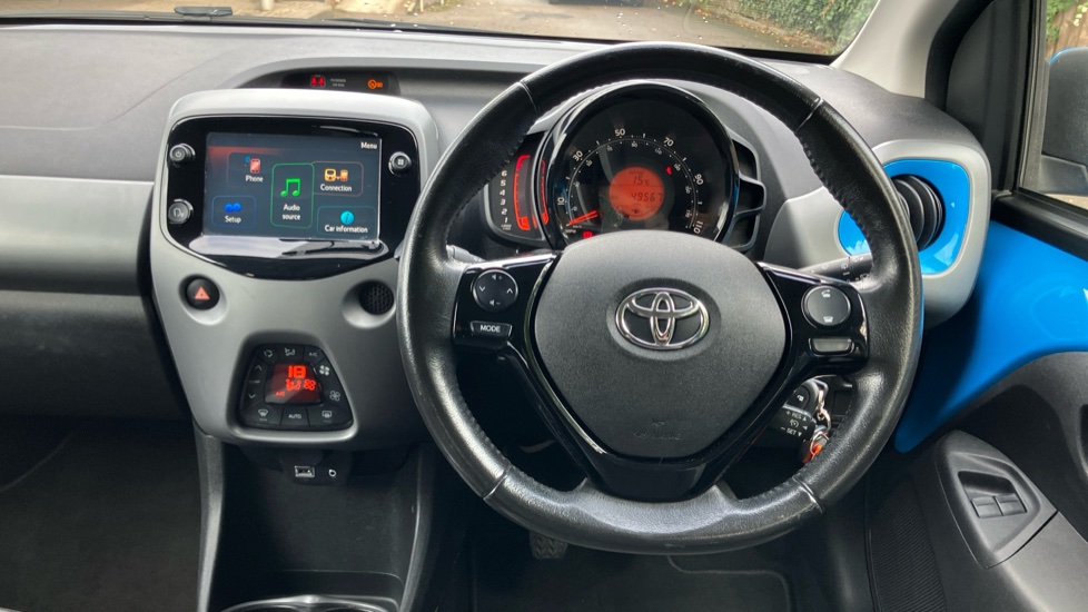 Toyota Aygo 1.0 VVT-i X-Press 5dr Petrol Hatchback - Image 10