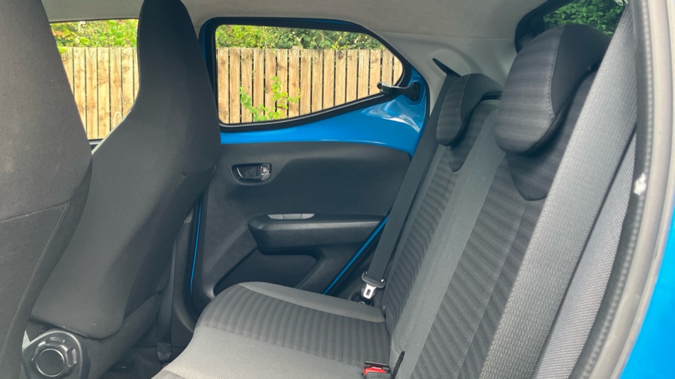Toyota Aygo 1.0 VVT-i X-Press 5dr Petrol Hatchback - Image 15