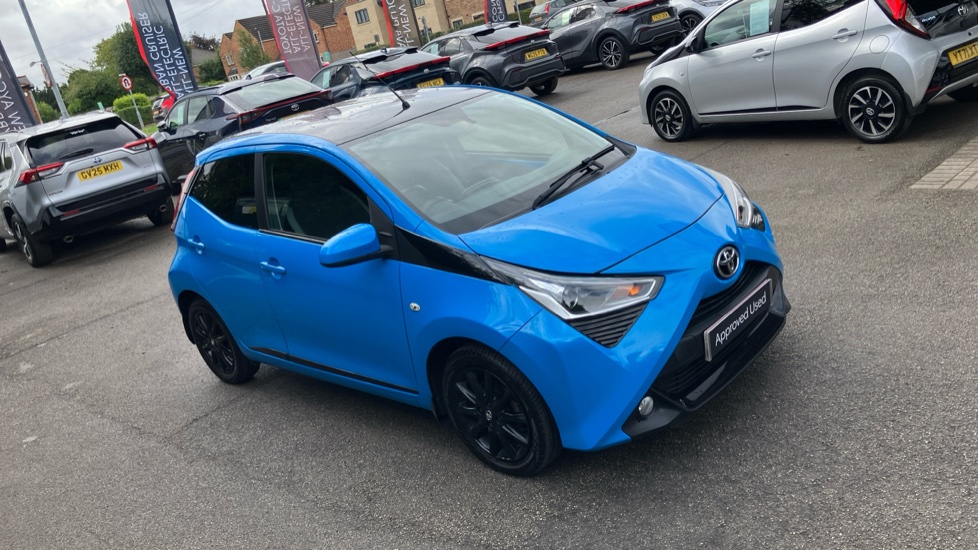 Toyota Aygo 1.0 VVT-i X-Press 5dr Petrol Hatchback - Image 29