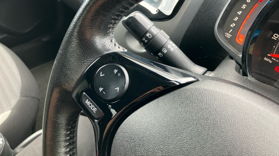 Toyota Aygo 1.0 VVT-i X-Press 5dr Petrol Hatchback - Image 32