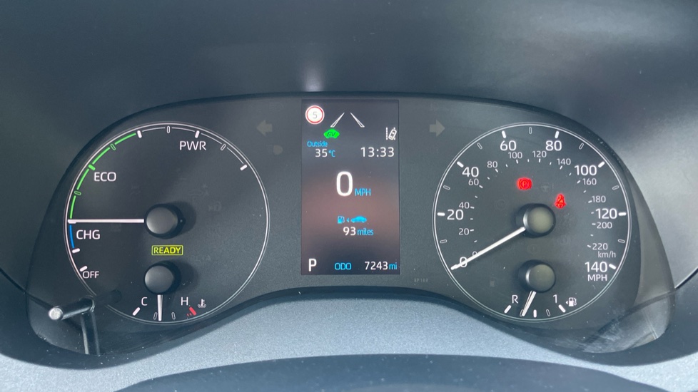 Toyota Yaris 1.5 Hybrid Icon 5dr CVT Hybrid Hatchback - Image 11