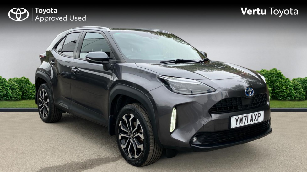 Toyota Yaris Cross 1.5 Hybrid Design 5dr CVT Hybrid Estate - Image 1