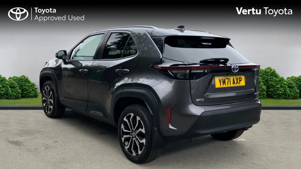 Toyota Yaris Cross 1.5 Hybrid Design 5dr CVT Hybrid Estate - Image 4