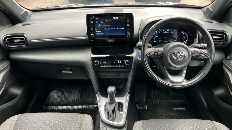 Toyota Yaris Cross 1.5 Hybrid Design 5dr CVT Hybrid Estate - Image 6