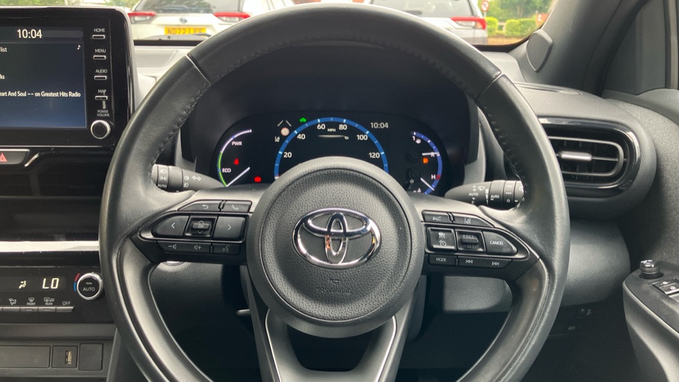 Toyota Yaris Cross 1.5 Hybrid Design 5dr CVT Hybrid Estate - Image 10