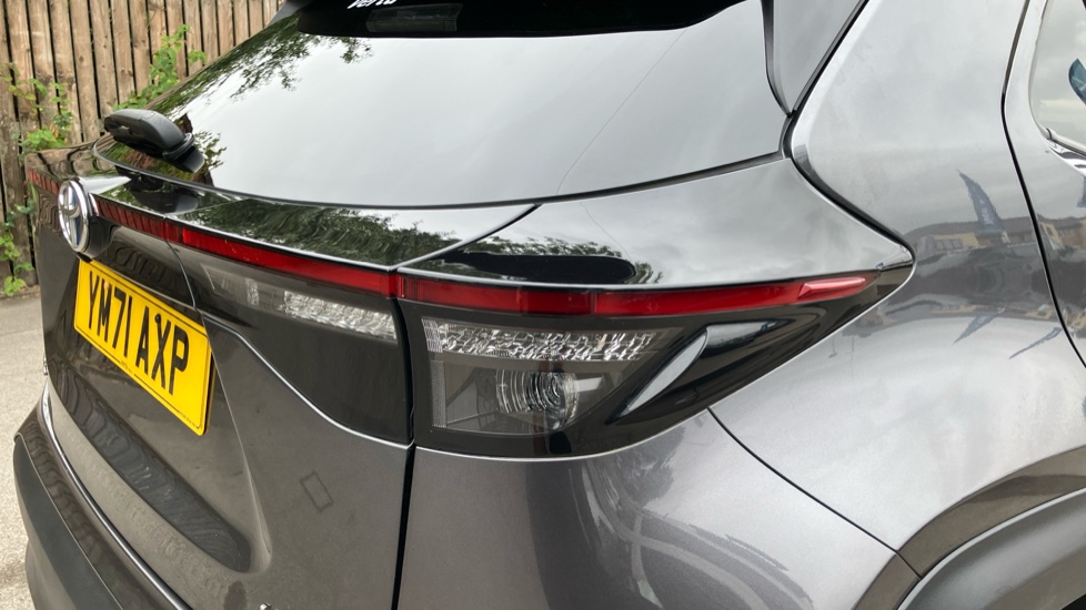 Toyota Yaris Cross 1.5 Hybrid Design 5dr CVT Hybrid Estate - Image 21