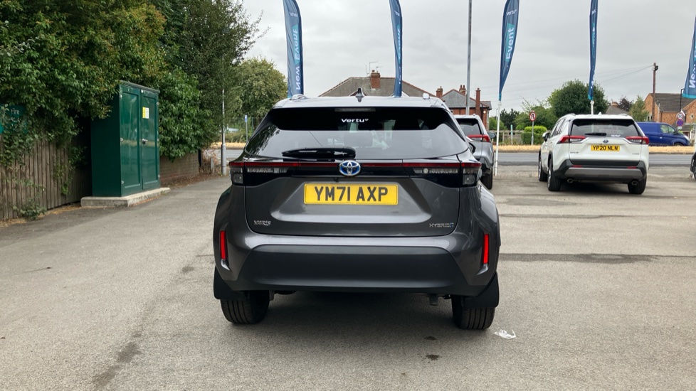 Toyota Yaris Cross 1.5 Hybrid Design 5dr CVT Hybrid Estate - Image 26