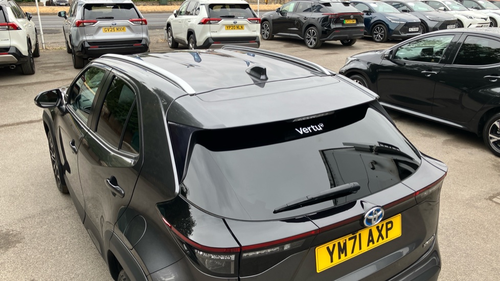 Toyota Yaris Cross 1.5 Hybrid Design 5dr CVT Hybrid Estate - Image 30