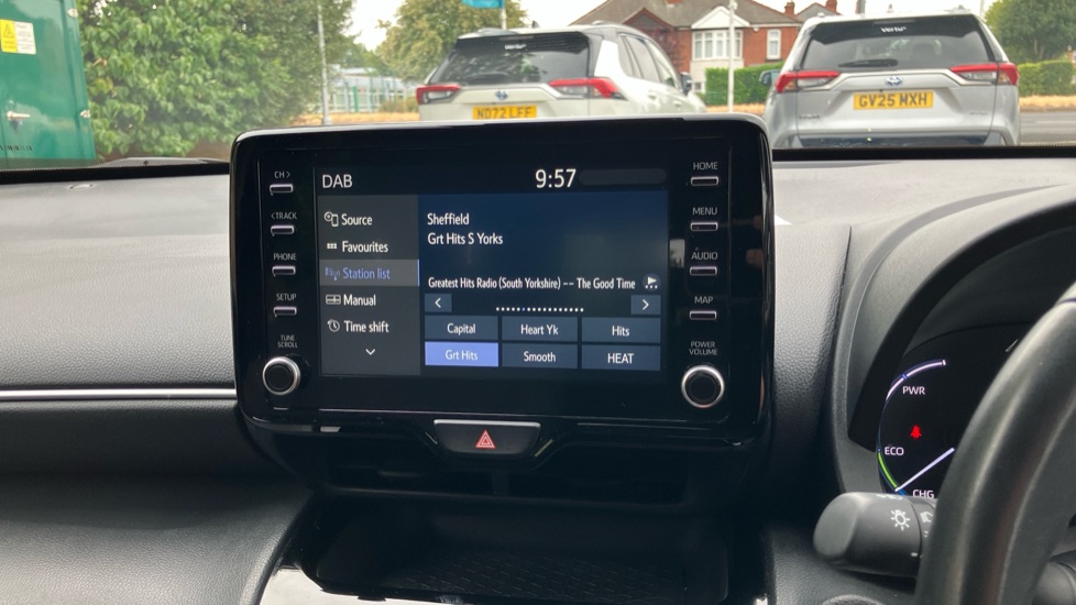 Toyota Yaris Cross 1.5 Hybrid Design 5dr CVT Hybrid Estate - Image 38