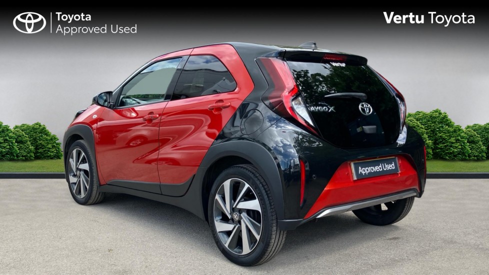 Toyota Aygo X 1.0 VVT-i Exclusive 5dr Petrol Hatchback - Image 4