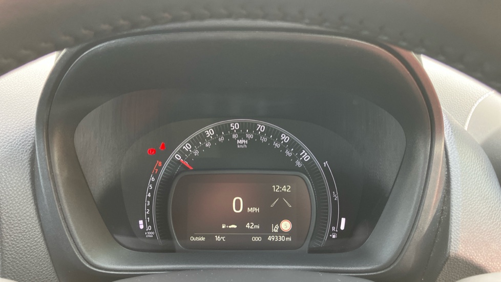 Toyota Aygo X 1.0 VVT-i Exclusive 5dr Petrol Hatchback - Image 11