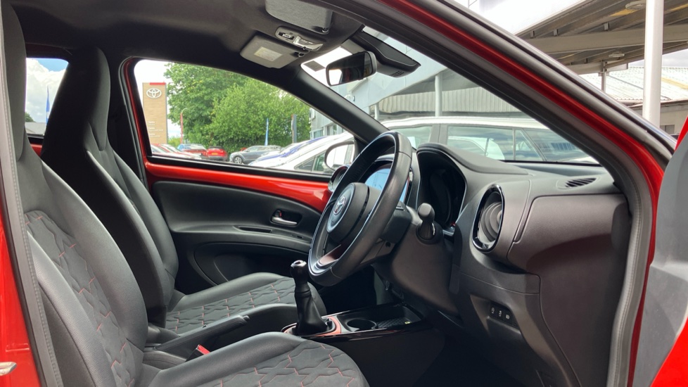 Toyota Aygo X 1.0 VVT-i Exclusive 5dr Petrol Hatchback - Image 12