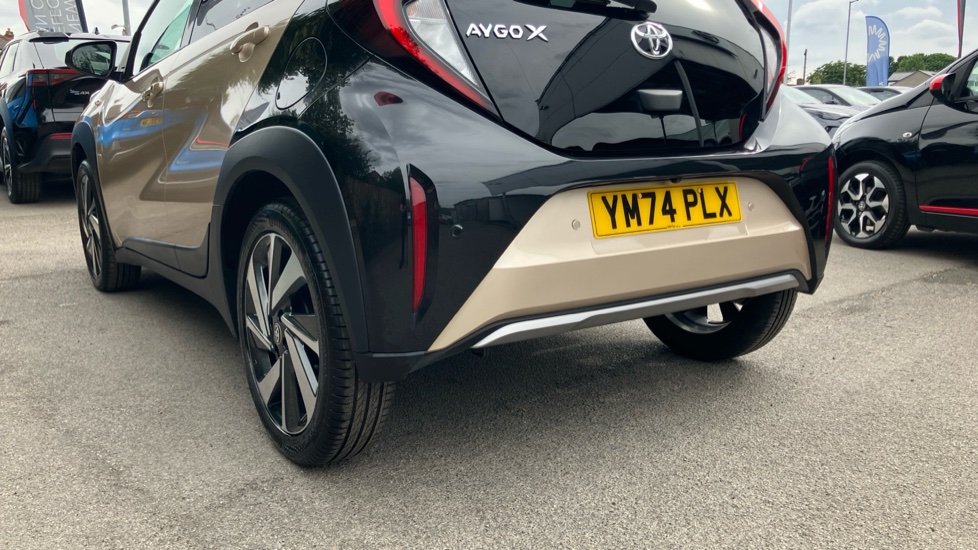 Toyota Aygo X 1.0 VVT-i Exclusive 5dr Auto Petrol Hatchback - Image 31