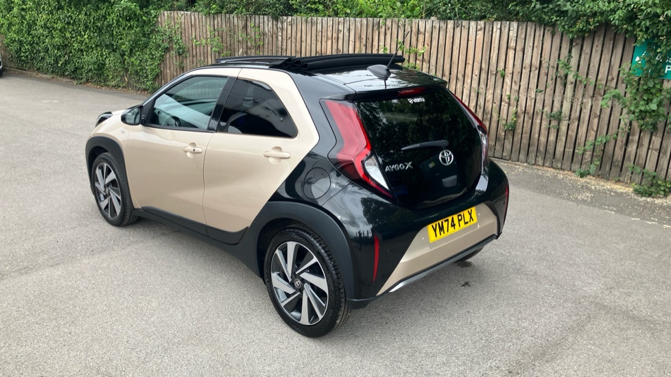 Toyota Aygo X 1.0 VVT-i Exclusive 5dr Auto Petrol Hatchback - Image 32