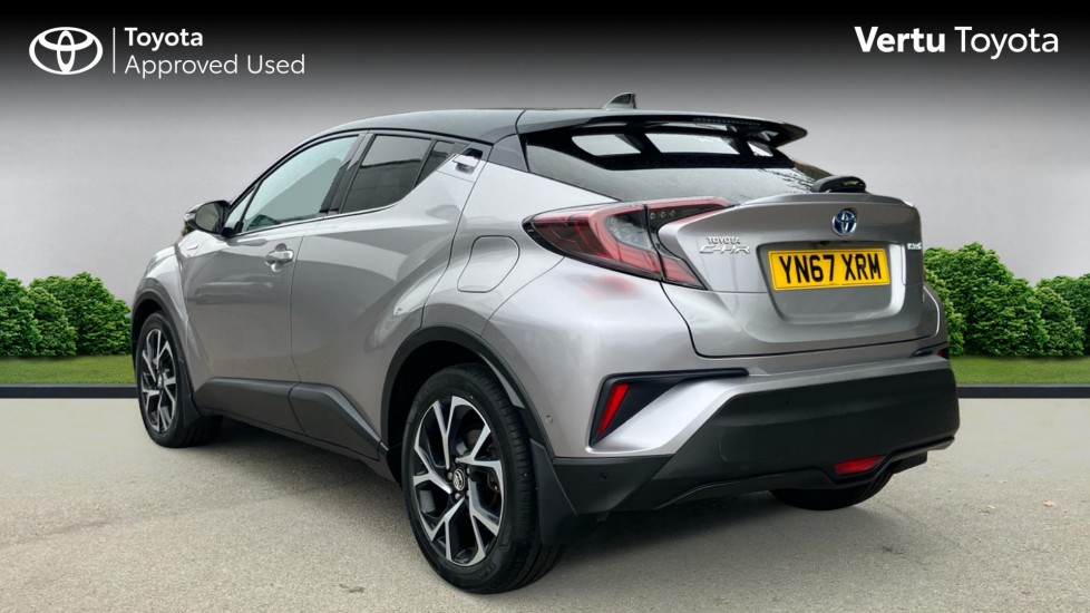Toyota C-HR 1.8 Hybrid Dynamic 5dr CVT Hybrid Hatchback - Image 4