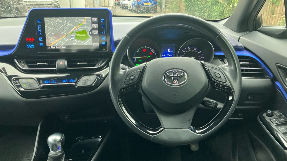 Toyota C-HR 1.8 Hybrid Dynamic 5dr CVT Hybrid Hatchback - Image 10