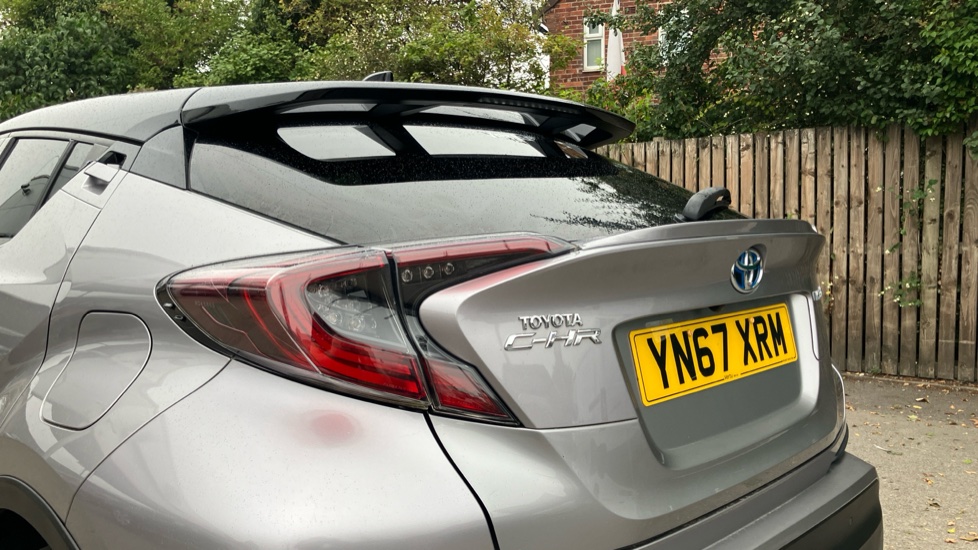 Toyota C-HR 1.8 Hybrid Dynamic 5dr CVT Hybrid Hatchback - Image 21