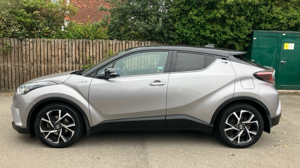 Toyota C-HR 1.8 Hybrid Dynamic 5dr CVT Hybrid Hatchback - Image 24