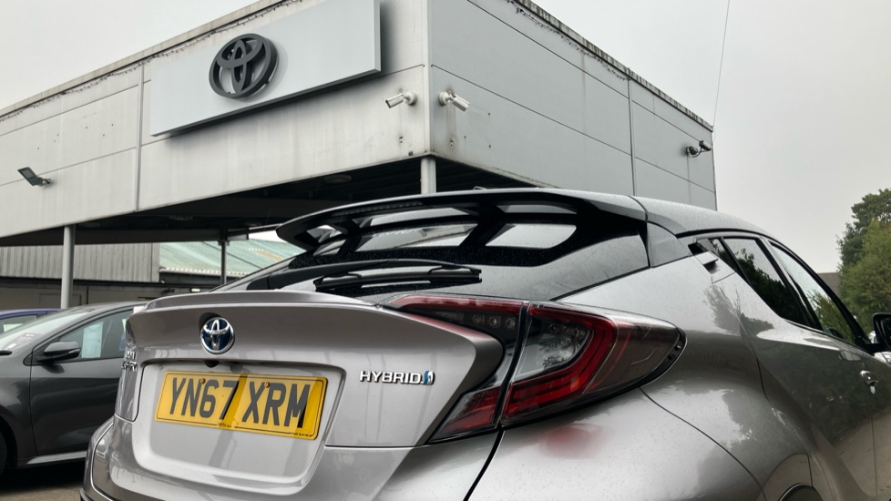Toyota C-HR 1.8 Hybrid Dynamic 5dr CVT Hybrid Hatchback - Image 37