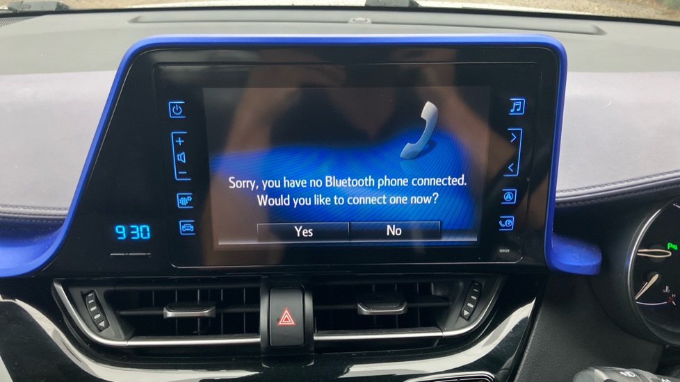 Toyota C-HR 1.8 Hybrid Dynamic 5dr CVT Hybrid Hatchback - Image 38