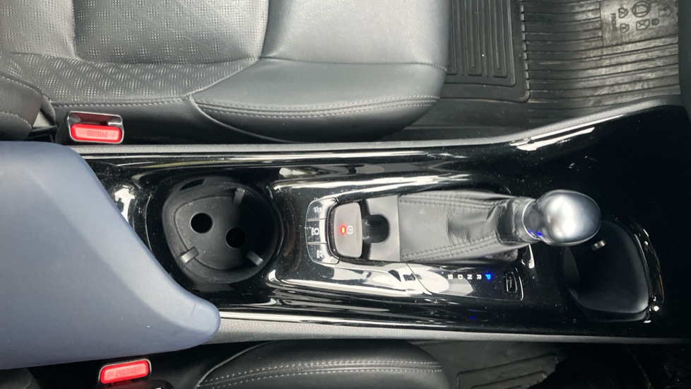 Toyota C-HR 1.8 Hybrid Dynamic 5dr CVT Hybrid Hatchback - Image 47