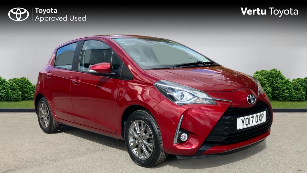Toyota Yaris 1.5 VVT-i Icon Tech 5dr Petrol Hatchback - Image 1