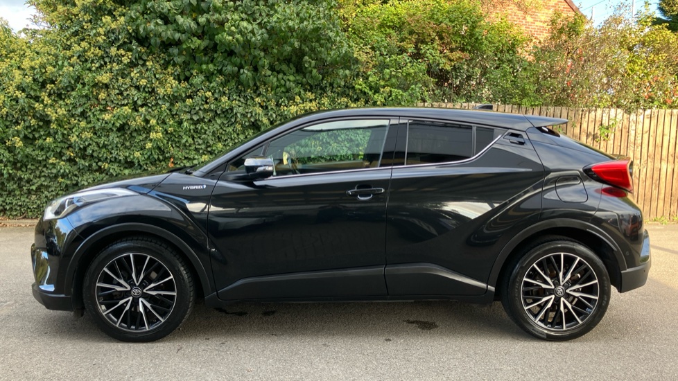 Toyota C-HR 1.8 Hybrid Excel 5dr CVT Hybrid Hatchback - Image 24
