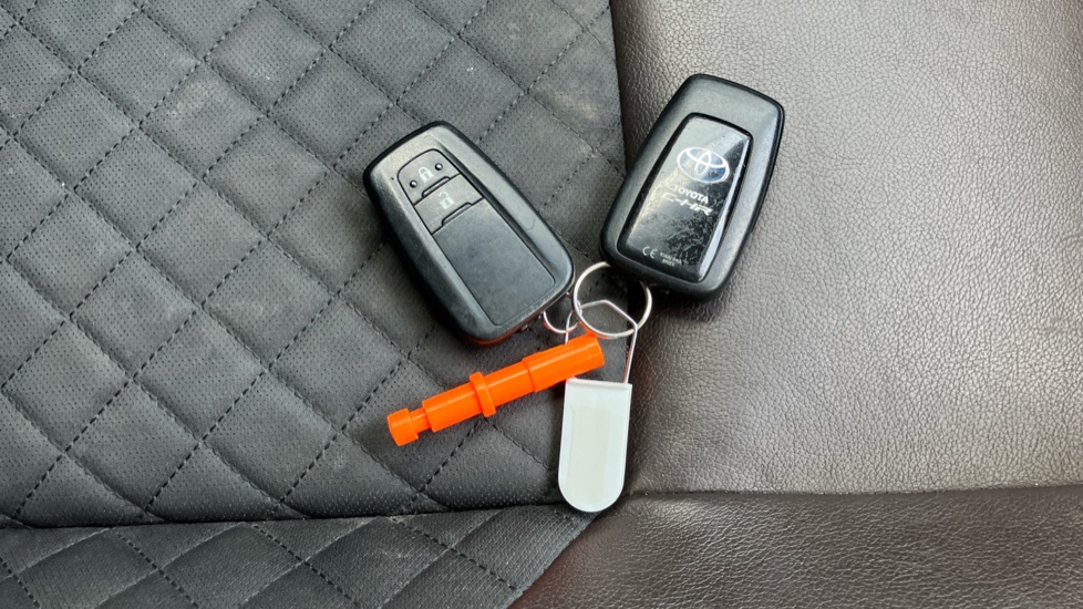 Toyota C-HR 1.8 Hybrid Excel 5dr CVT Hybrid Hatchback - Image 28