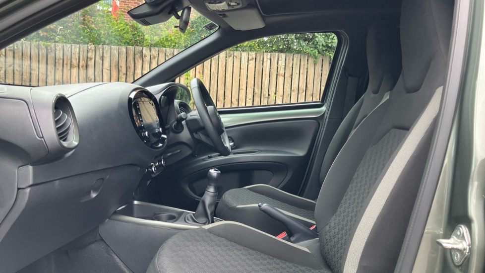Toyota Aygo X 1.0 VVT-i Air Edition 5dr Petrol Hatchback - Image 5