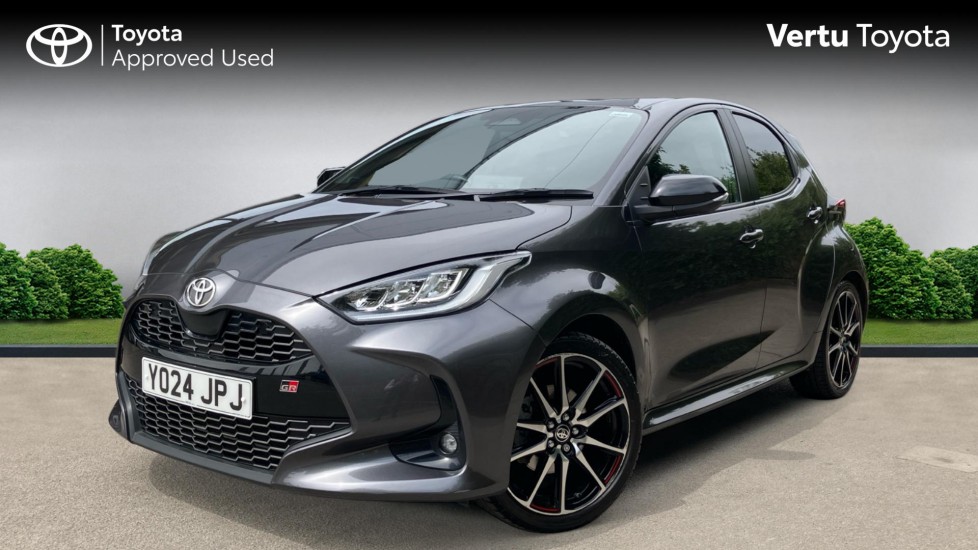 Toyota Yaris 1.5 Hybrid 130 GR Sport 5dr CVT Hybrid Hatchback - Image 3