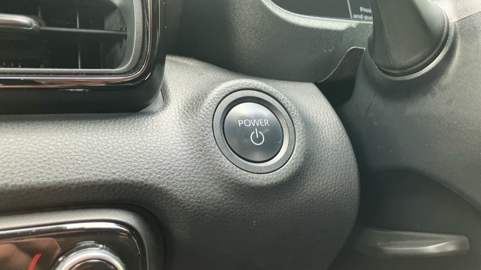 Toyota Yaris 1.5 Hybrid 130 GR Sport 5dr CVT Hybrid Hatchback - Image 16