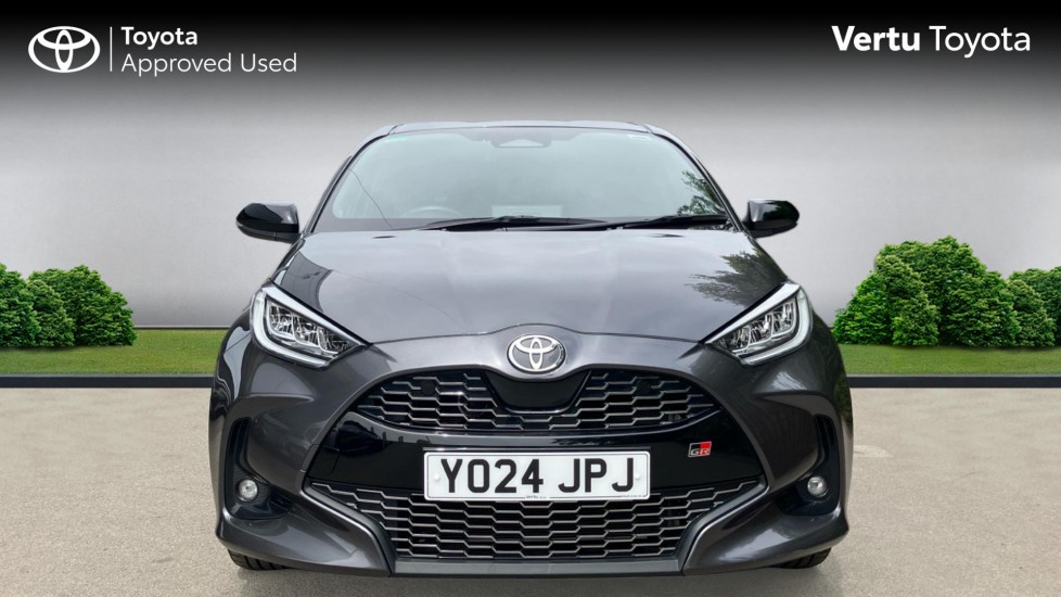 Toyota Yaris 1.5 Hybrid 130 GR Sport 5dr CVT Hybrid Hatchback - Image 22