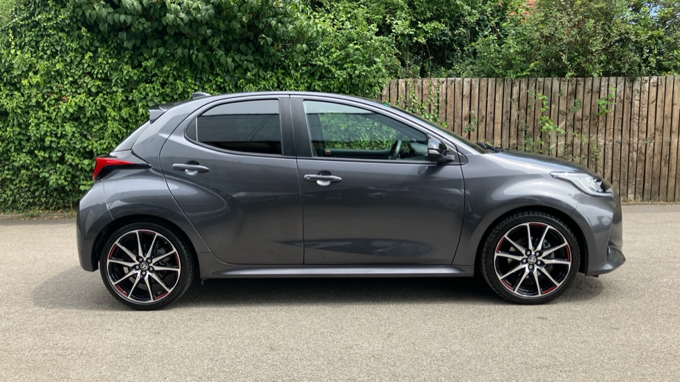 Toyota Yaris 1.5 Hybrid 130 GR Sport 5dr CVT Hybrid Hatchback - Image 23