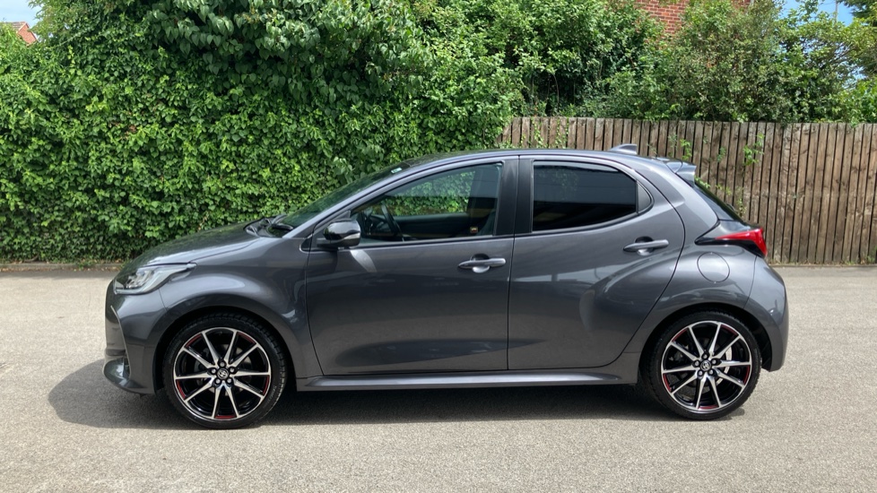 Toyota Yaris 1.5 Hybrid 130 GR Sport 5dr CVT Hybrid Hatchback - Image 24