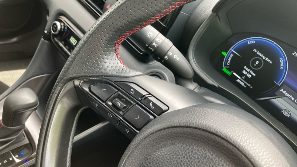 Toyota Yaris 1.5 Hybrid 130 GR Sport 5dr CVT Hybrid Hatchback - Image 33