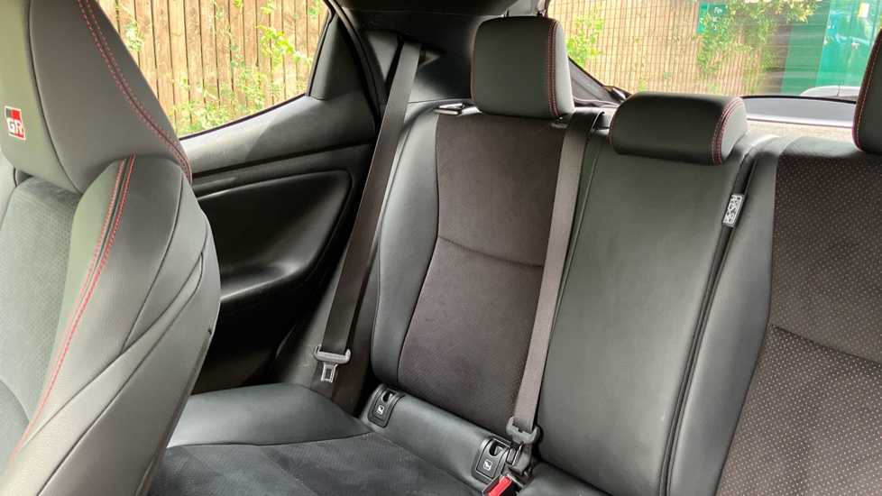 Toyota Yaris 1.5 Hybrid 130 GR Sport 5dr CVT Hybrid Hatchback - Image 36