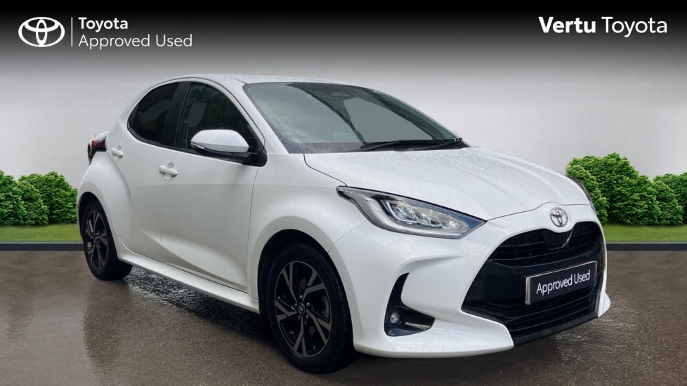 Toyota Yaris 1.5 Hybrid Design 5dr CVT Hybrid Hatchback - Image 1