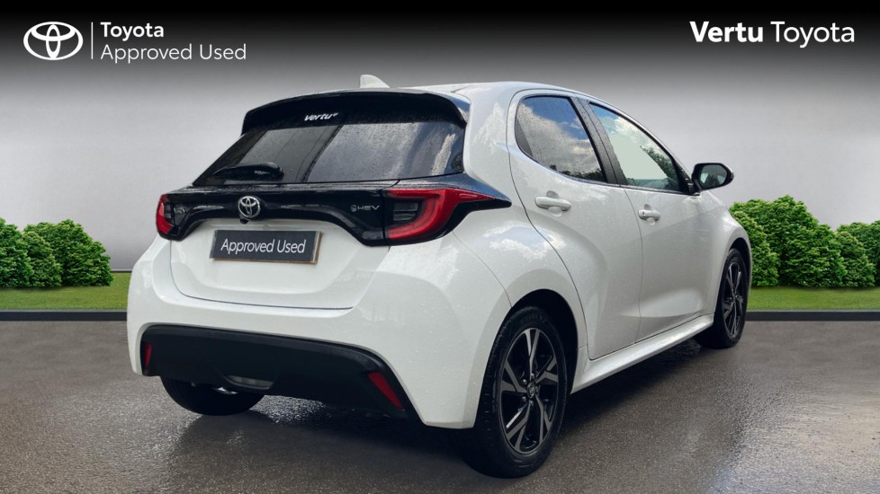 Toyota Yaris 1.5 Hybrid Design 5dr CVT Hybrid Hatchback - Image 2