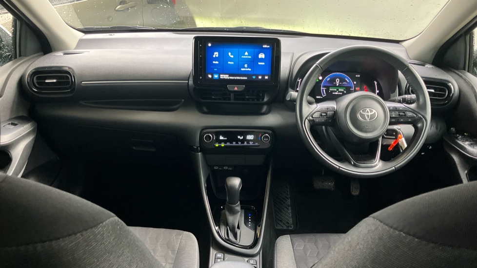 Toyota Yaris 1.5 Hybrid Design 5dr CVT Hybrid Hatchback - Image 6