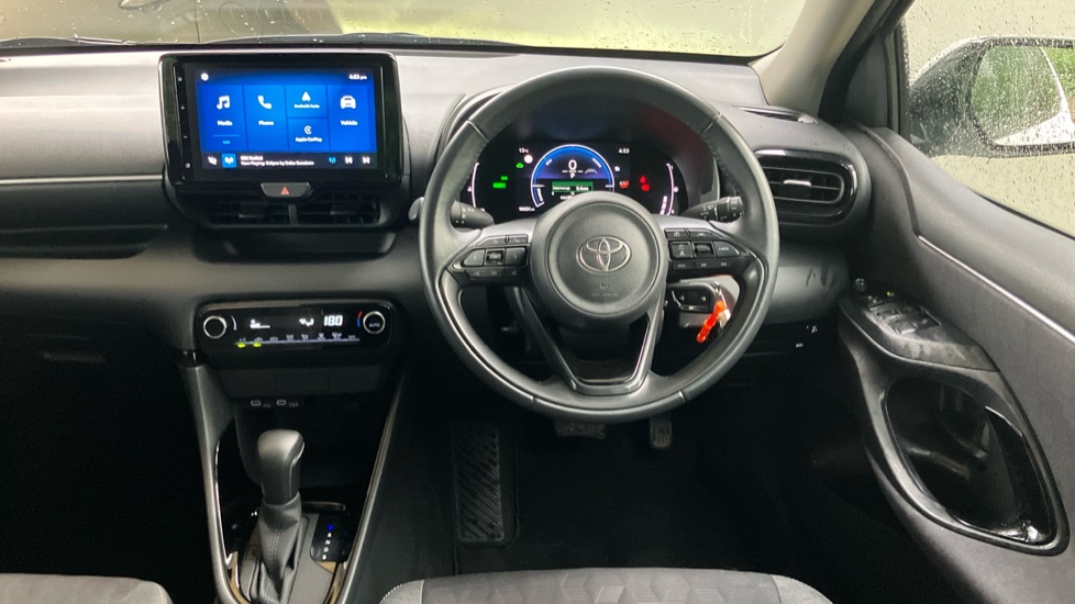 Toyota Yaris 1.5 Hybrid Design 5dr CVT Hybrid Hatchback - Image 7