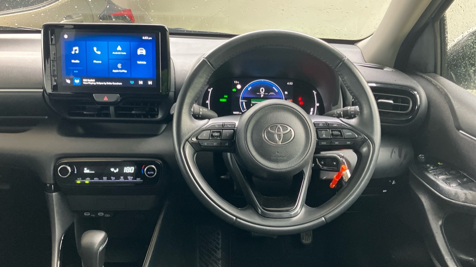 Toyota Yaris 1.5 Hybrid Design 5dr CVT Hybrid Hatchback - Image 10